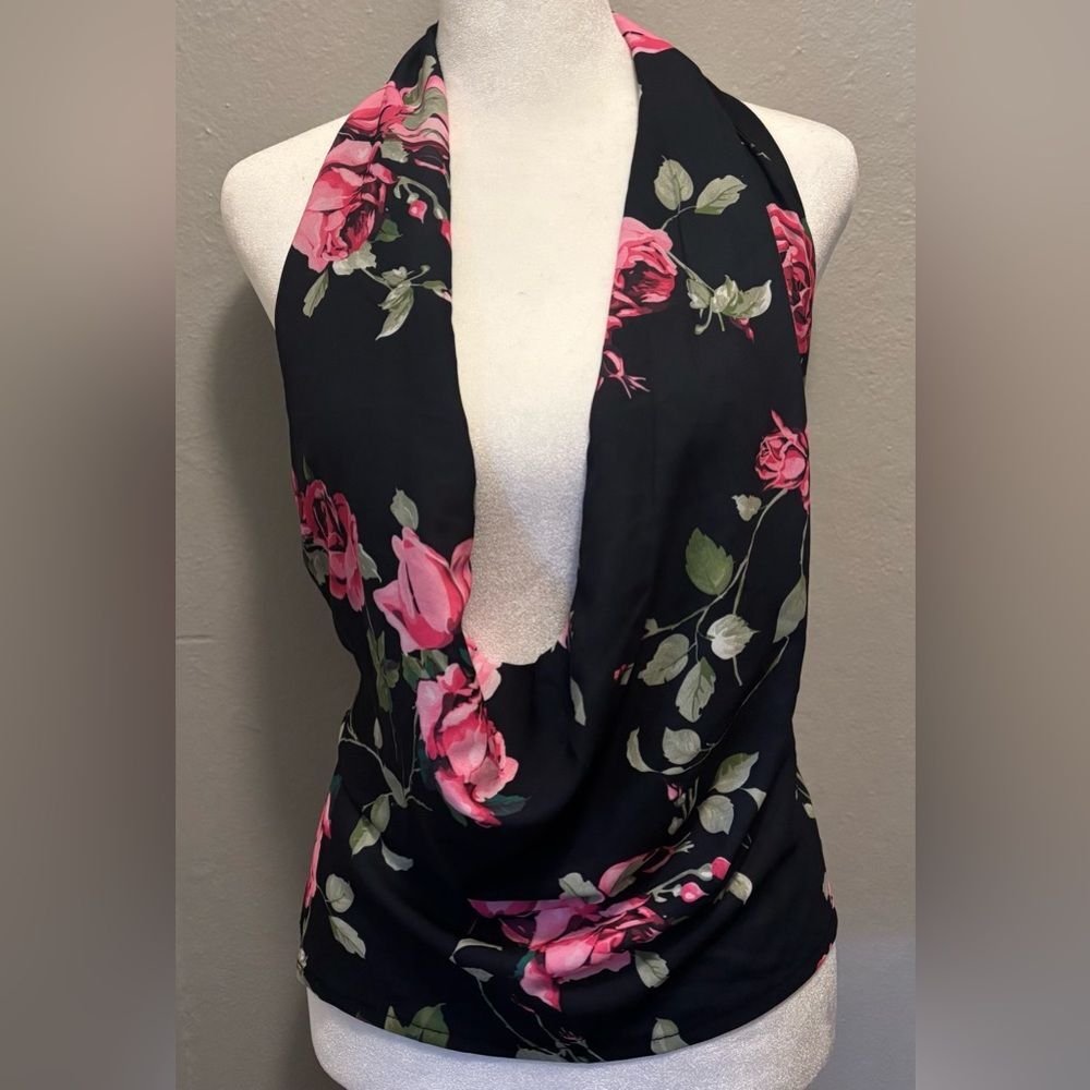 FASHION NOVA•Moment of time floral halter top Large